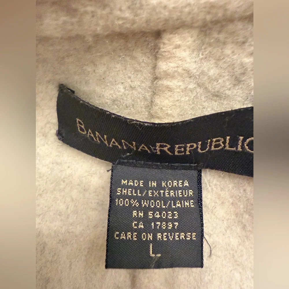 Banana Republic Wool Coat in Cream and Gray - Picture 11 of 13